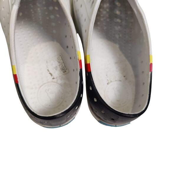 Native Jefferson Sneakers Boys Girls J1 White Black Stripe Sneaker Water Shoes - Picture 6 of 8